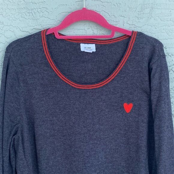 Old Navy Women's XL Tall Gray Sweater Heart Detail Scoop Neck Pullover - Picture 3 of 8